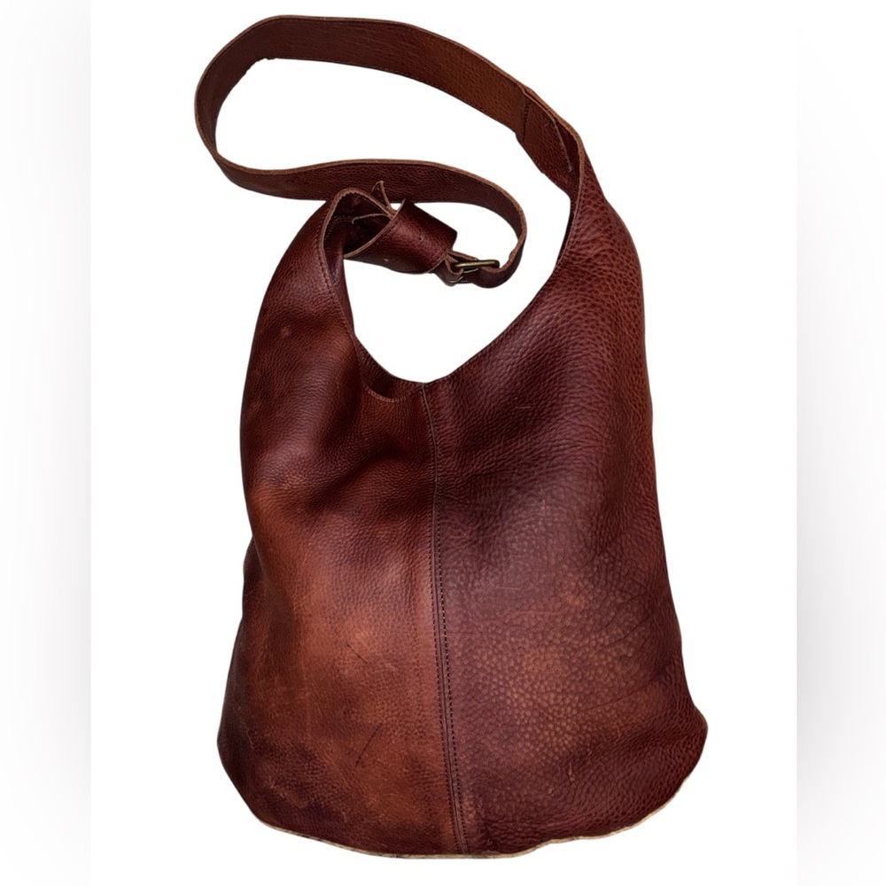 Duluth Trading Co Lifetime Chestnut Leather Hobo Bag